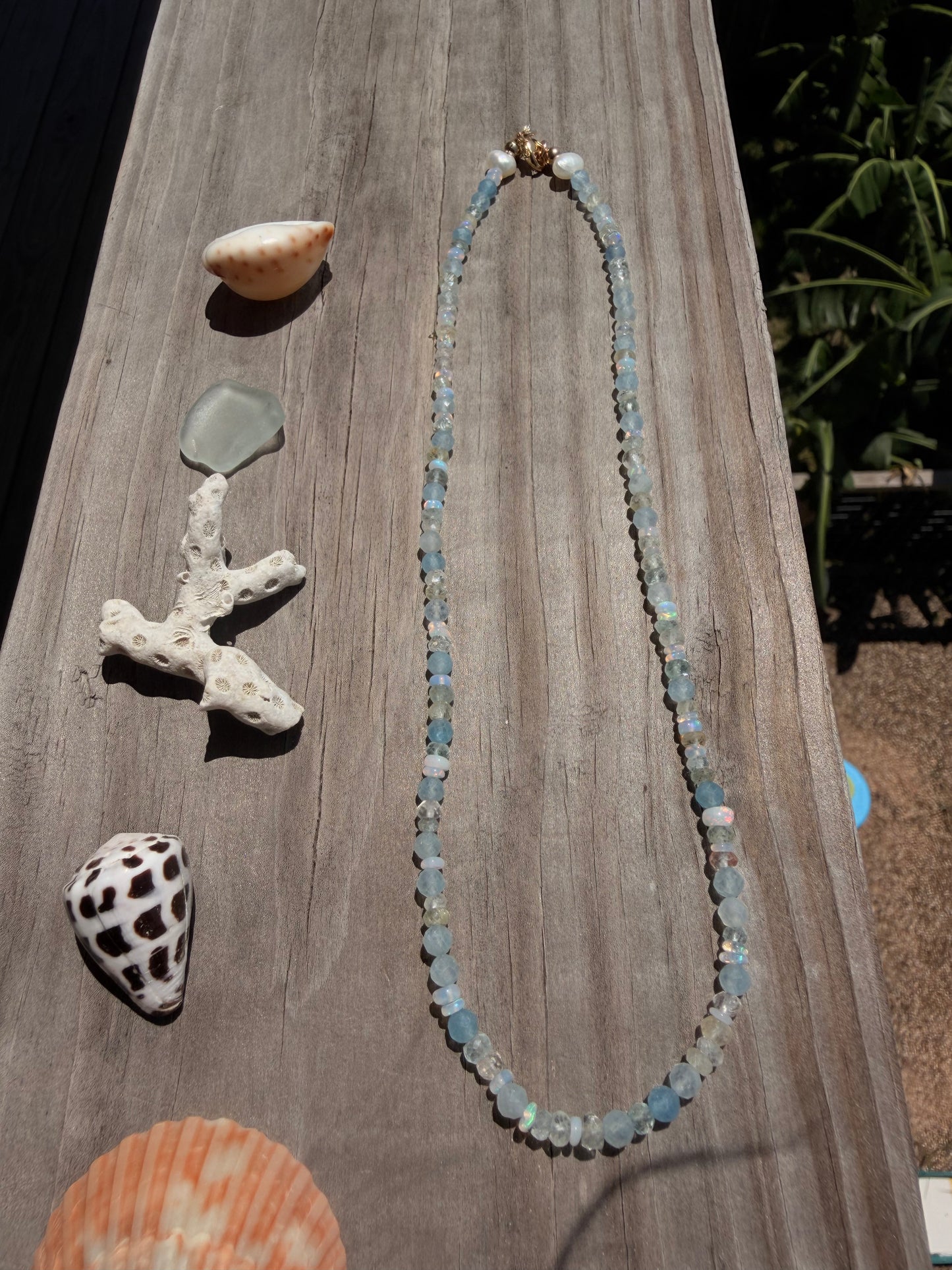 Freshwater necklace