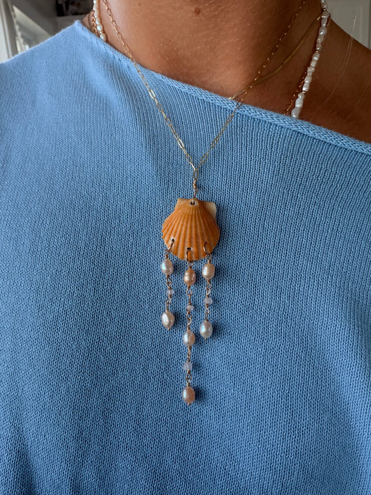 Chandelier shell necklace