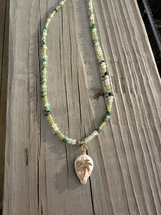 The palms necklace