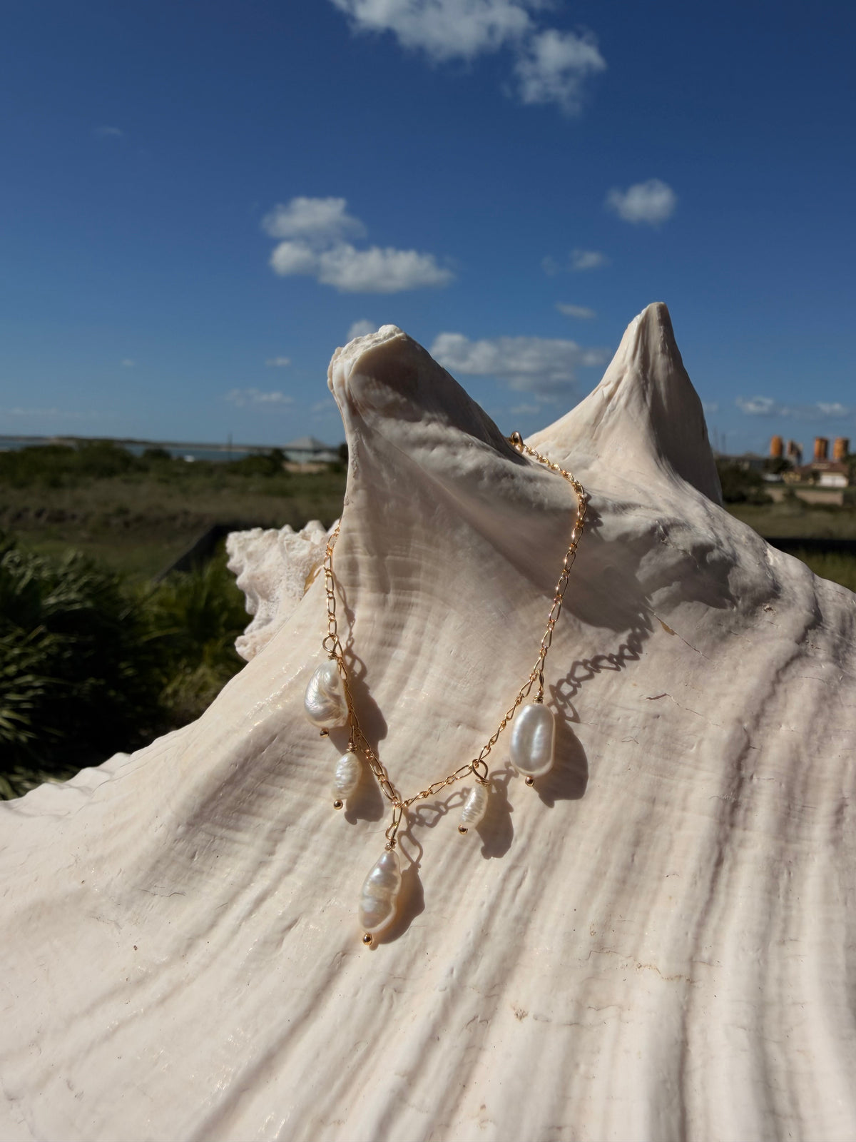 Cascading pearl bracelet