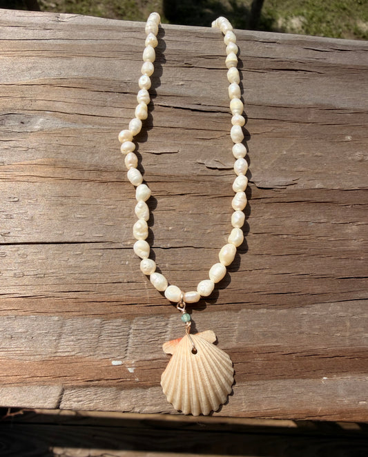 Seashell Pearl Necklace