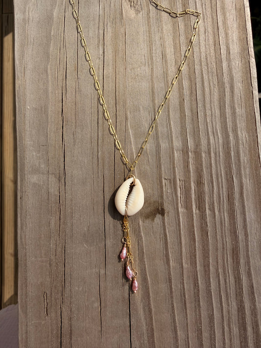 Pink pearl cowrie necklace