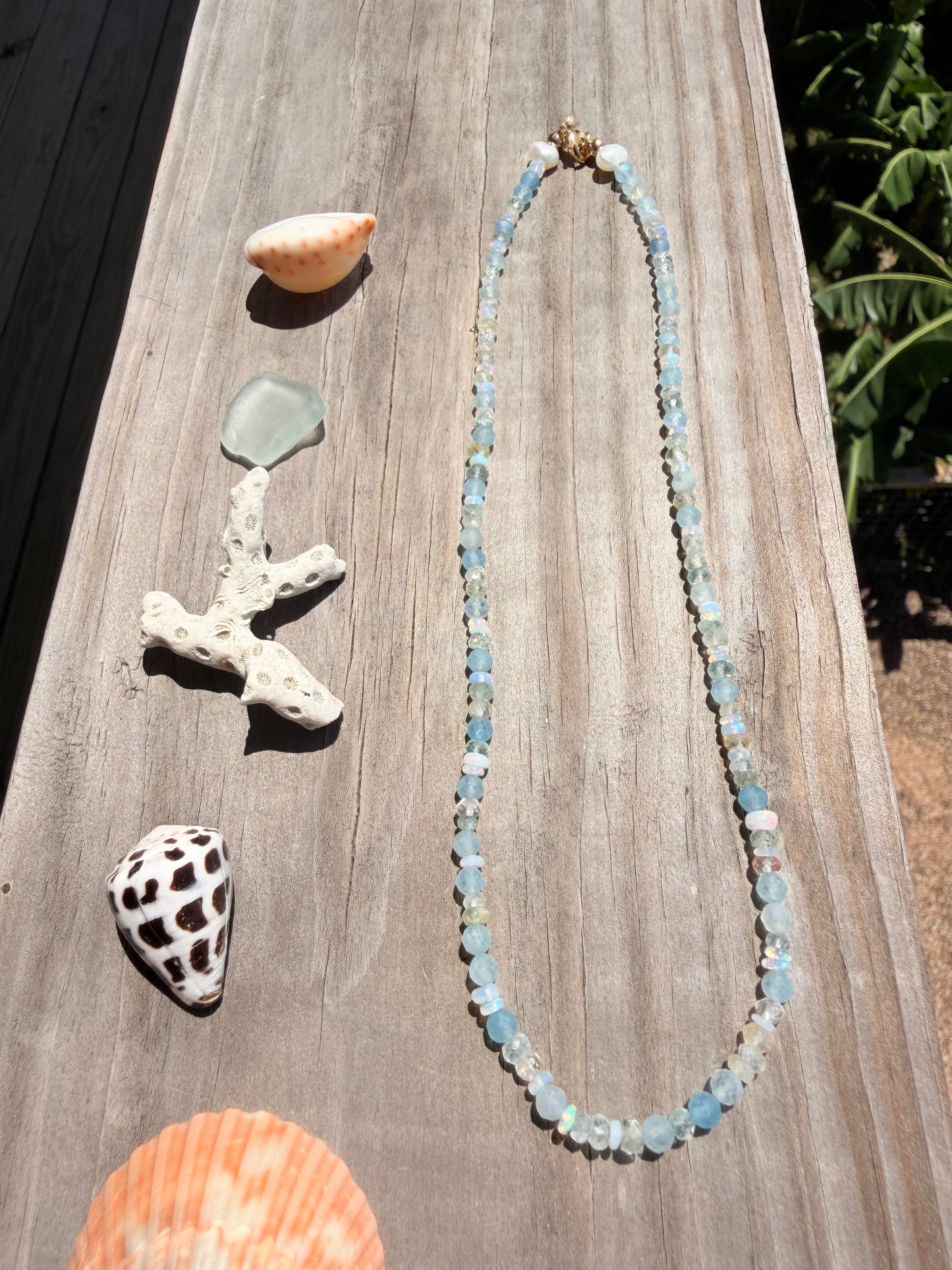 Freshwater necklace